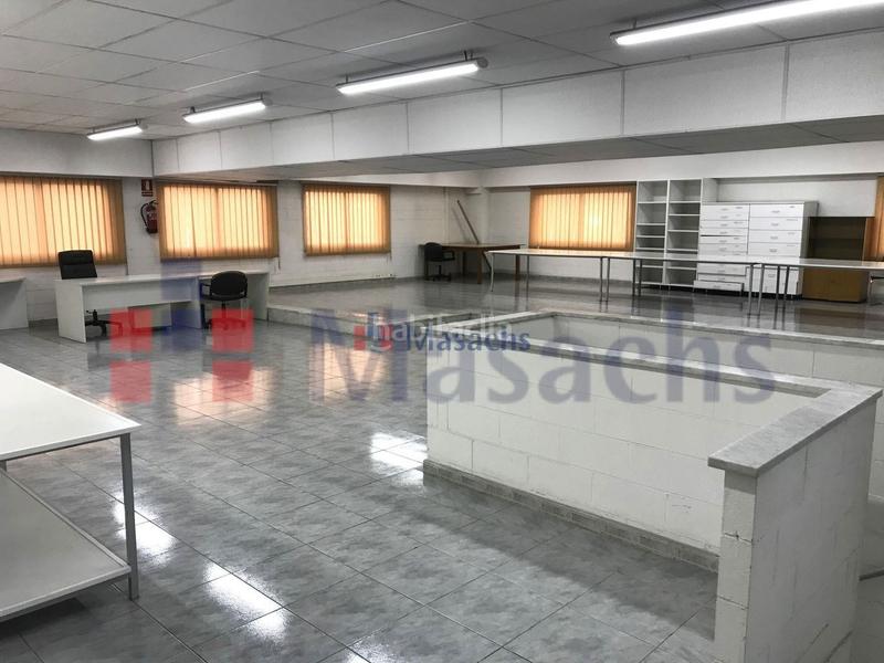 Foto 5dd98ea7-77a5-4128-b70d-4f2792bd20f7. Affitto capannone industriale in Progrés Rubí