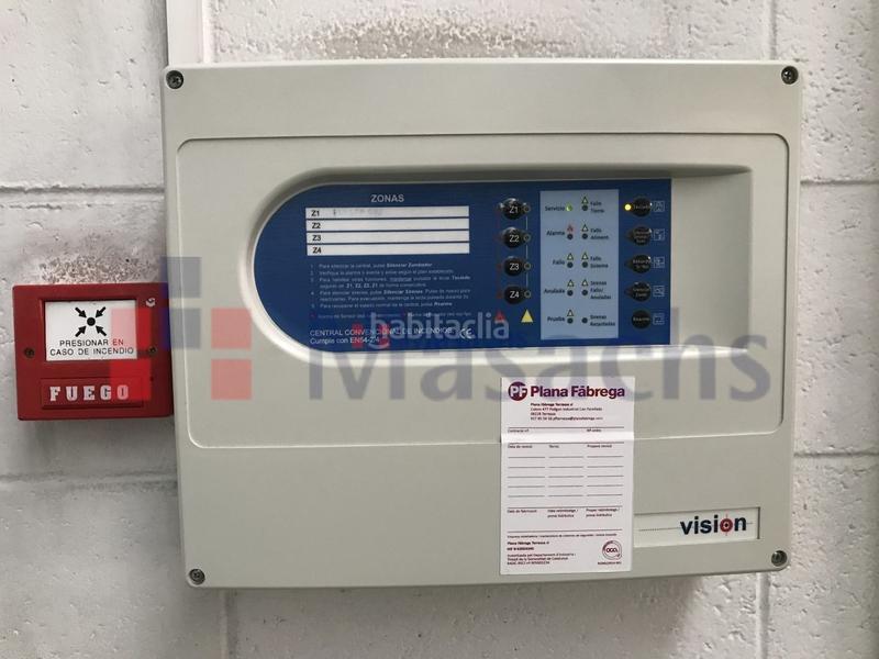 Foto 8ac9e399-84ef-430e-9df3-1ee8472af3f1. Alquiler nave industrial en Progrés Rubí