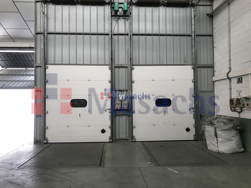 Foto e7c905e9-cc19-439d-a8e8-439f19180bde. Alquiler nave industrial en Progrés Rubí