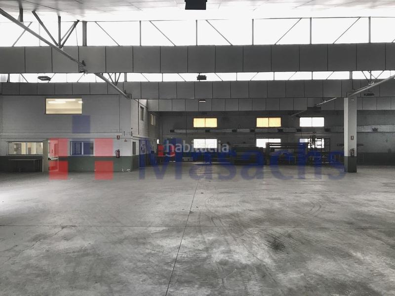 Foto 2a12e03e-7ee7-4256-b8d3-51b2862e8941. Location bâtiment à usage industriel dans Progrés Rubí