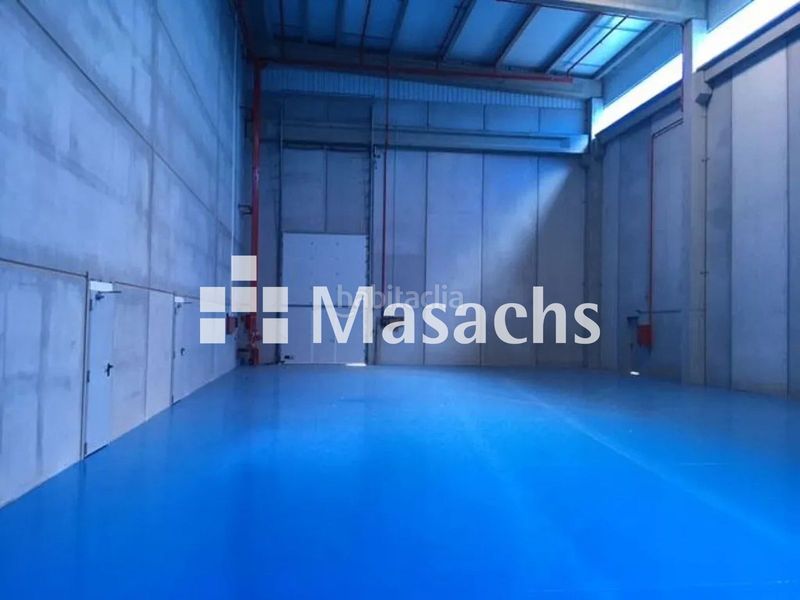 Foto 7ebdf3f2-be35-4df9-b401-8e528d99e1ce. Alquiler nave industrial en celra en Celrà