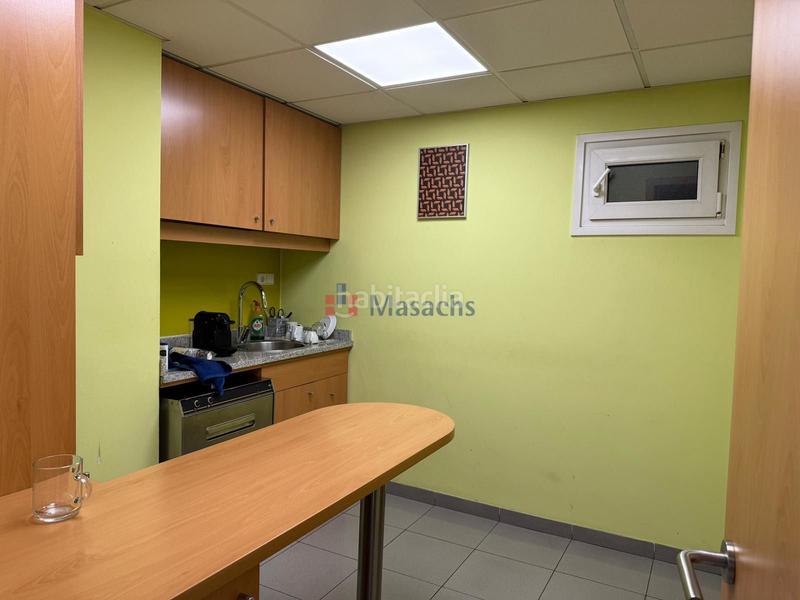 Foto 2ef2f47e-d5a8-4768-8528-3cac6e3c28ae. Industrial building in Polígon Industrial Santa Margarida Terrassa