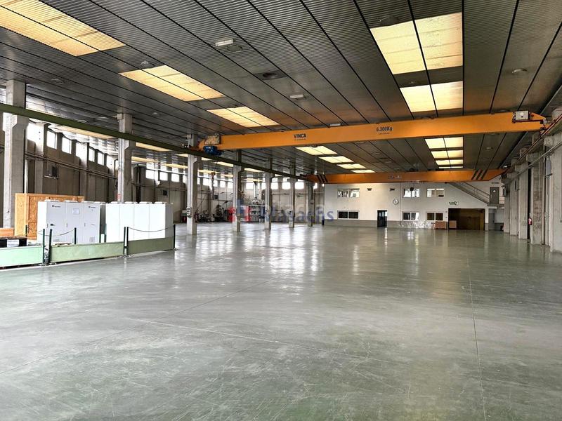 Foto 33043e49-6db8-4f44-9abe-1c928b0cb989. Industrial building in Polígon Industrial Santa Margarida Terrassa