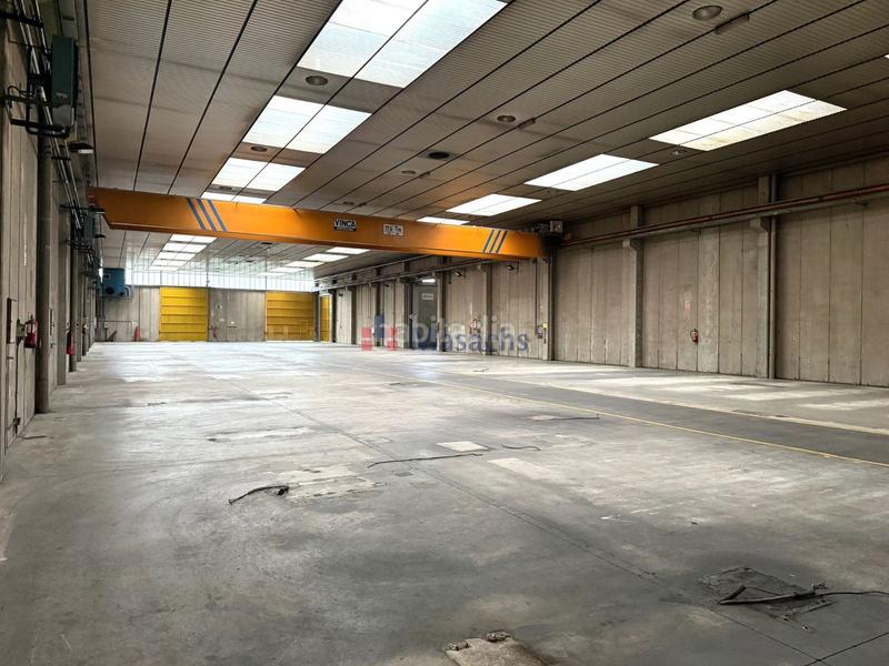 Foto 46fc69a7-f027-4018-b64e-3f135a506e8e. Industrial building in Polígon Industrial Santa Margarida Terrassa