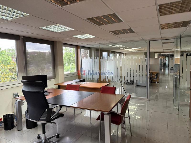 Foto 93b96a08-d668-4e7e-9938-cc1d70199e79. Industrial building in Polígon Industrial Santa Margarida Terrassa