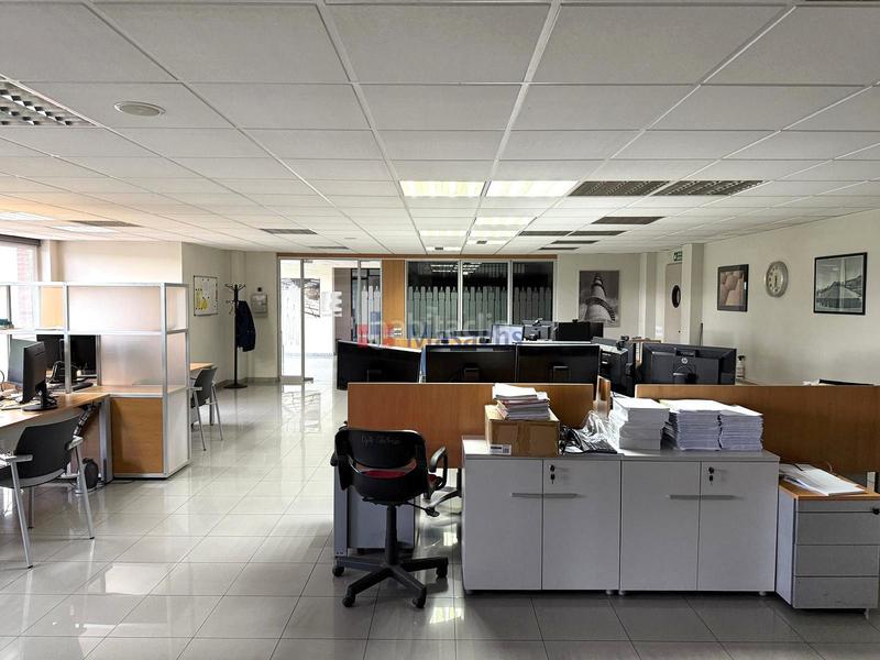 Foto ff83bc79-3873-4ad4-99a8-67b626ddc7e6. Industrial building in Polígon Industrial Santa Margarida Terrassa