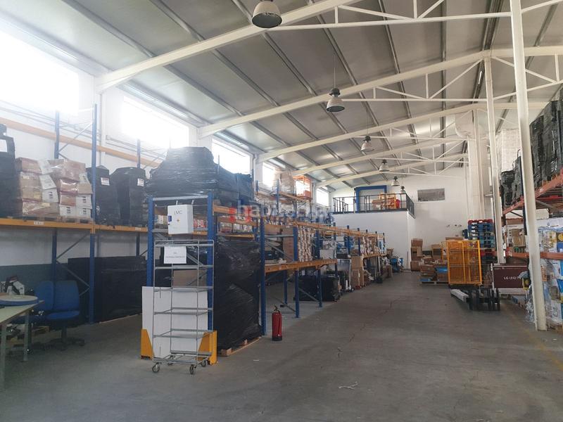 Foto f3dd365b-a7e5-41a9-8d2c-892dae5eb6a8. Rent industrial building in Perales del Río Getafe