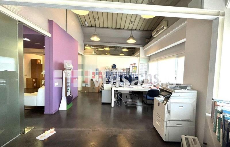 Foto dd050264-e898-4e50-915d-a24a11682c62. Bâtiment à usage industriel dans Gràcia Sabadell