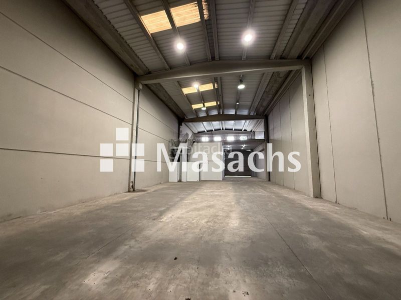 Foto d2035d20-8c29-43b1-b0b7-1a53c3b3027d. Lloguer nau industrial a Les Arenes - La Grípia - Can Montllor Terrassa