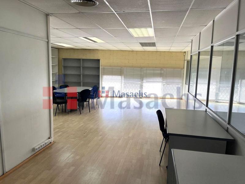 Foto 1adbba32-78a4-4b54-8c99-2f3f8bc24a26. Affitto capannone industriale in Zona Industrial Rubí