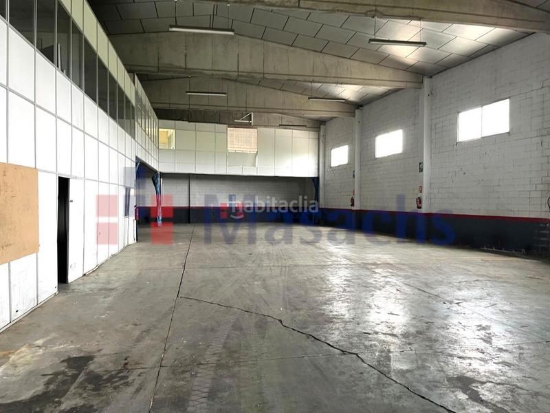 Foto d55e36ff-0114-48ec-8097-889219e83cb6. Affitto capannone industriale in Zona Industrial Rubí