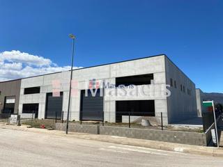 Lloguer Nau industrial a Vall d´en Bas (La). En preses, les