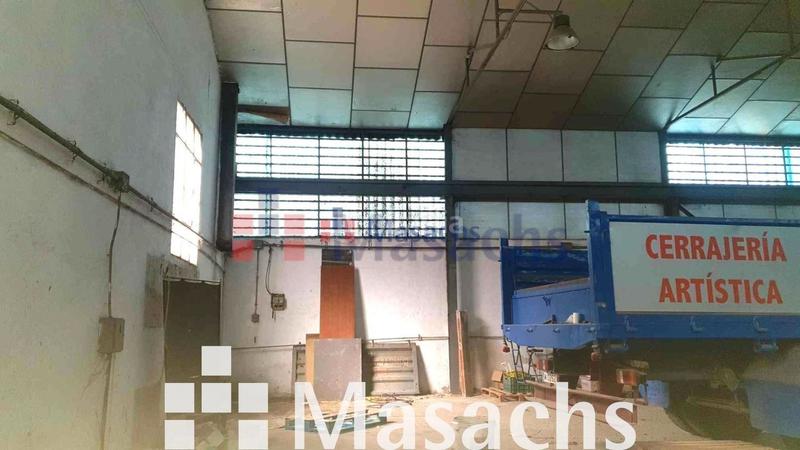 Foto 45f53aa2-4503-4a98-8826-99db50585f6f. Industrial building in Velilla de San Antonio