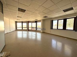 Lloguer Oficina a El Pedró. Oficina en alquiler en cornellà de llobregat, con 118 m2 y 1 ase