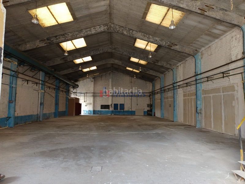 Foto 0db9f8f3-f09f-45c3-9bab-71aac2b26429. Nau industrial a Torà
