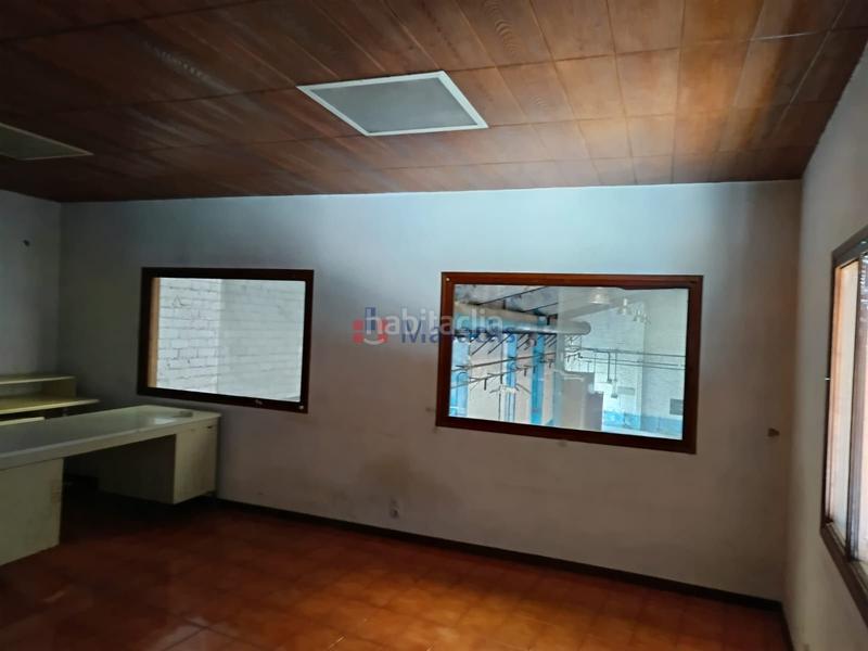 Foto c5e77d4d-3ac3-4eae-8da0-60b23b146cbe. Alquiler nave industrial en tora en Torà