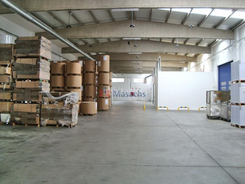 Foto d5b2013d-16e0-421a-b69d-ef4423baa31a. Rent industrial building in La Garena Alcalá de Henares