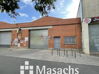 Location Bâtiment à usage industriel à Vallparadís - Antic Poble de Sant Pere. En terrassa