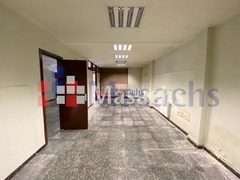 Foto b7b54c98-0d5a-4700-bab3-48530077eb02. Locale commerciale in Barri del Centre Terrassa