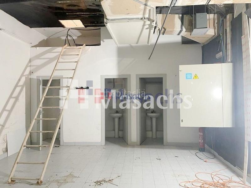 Foto d1caf6ac-7720-432f-915b-a861db8efd38. Locale commerciale in Barri del Centre Terrassa