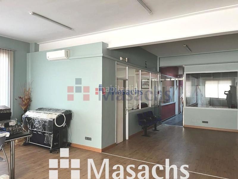 Foto 0f2d66af-4f86-4557-bdce-fe643bb91a6d. Nau industrial a Centre Rubí