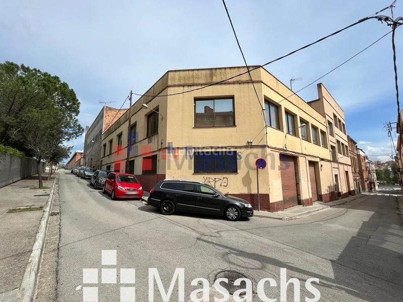 Foto 1772b9f4-8bd8-46a8-a85f-b7540a942aa8. Nau industrial a Centre Rubí