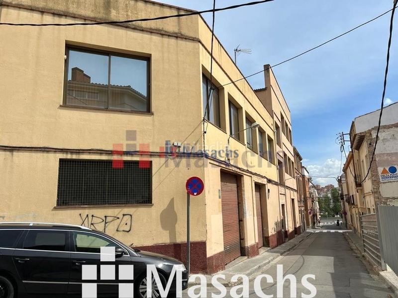 Foto 4c30f618-7815-429f-b019-9db79d5eb19f. Nau industrial a Centre Rubí