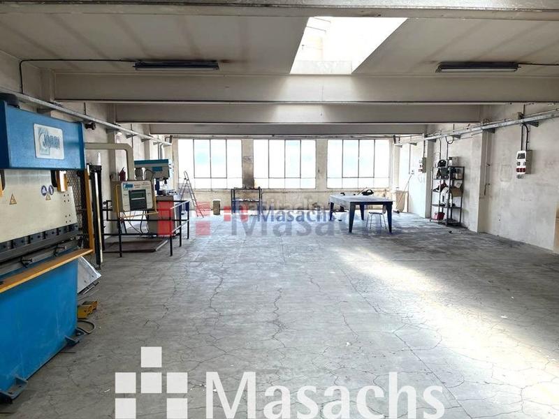 Foto 9f61f0e6-1778-4075-8fac-51b7b7938163. Nau industrial a Centre Rubí