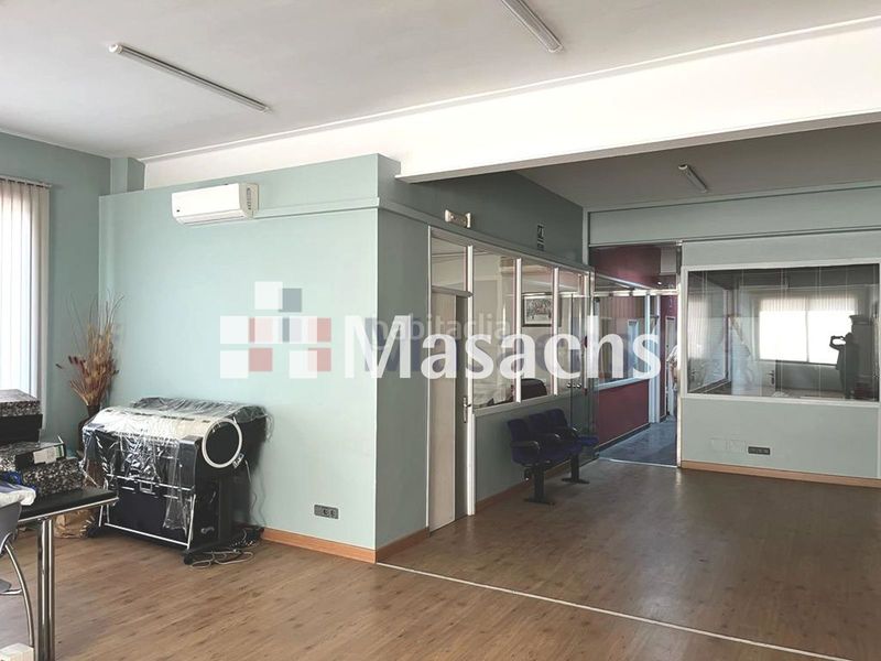 Foto a6028fe7-9464-4435-9b4d-8b74df565898. Nau industrial a Centre Rubí