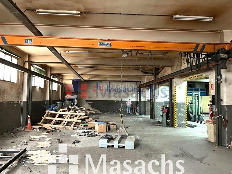 Foto c719af87-c8f4-4814-a8b5-e9f6a939b2ad. Nau industrial a Centre Rubí
