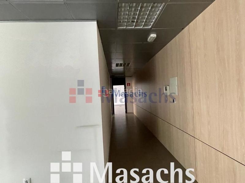 Foto cec82116-3498-4f48-8f2c-b1f753204b18. Location bureau dans Les Fonts Terrassa