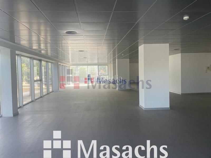 Foto 782a7df2-f17f-440f-a288-03bf0f13980d. Rent office space in Les Fonts Terrassa