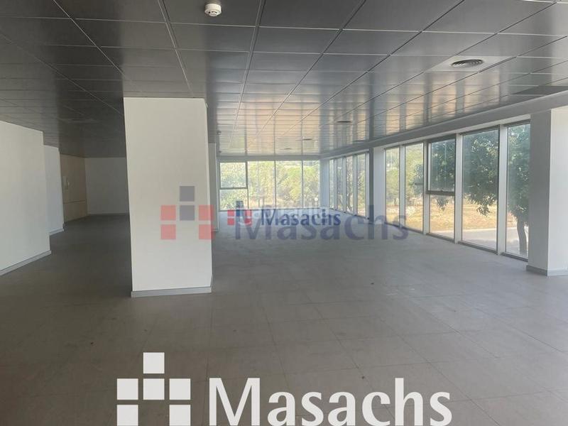 Foto 786c247f-2010-4493-ad40-0ab192f843d8. Rent office space in Les Fonts Terrassa