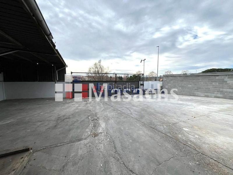 Foto f455fbd2-9f43-4666-9fcb-2698d2fcc43e. Alquiler nave industrial en Centre-Eixample-Can Llobet Barberà del Vallès