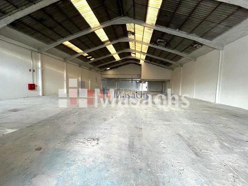 Foto cebce4e2-6f33-4bc8-bcf2-c2e84ccc8dd3. Rent industrial building in Centre-Eixample-Can Llobet Barberà del Vallès
