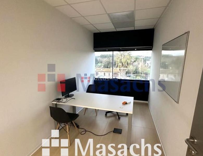 Foto 38a30824-7ca1-4292-b299-6f8b8138369a. Miete büro in Taialà - Germans Sabat Girona