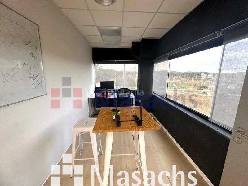 Foto 8b985f7e-dedb-4fe9-aba9-8c985e7ea31c. Miete büro in Taialà - Germans Sabat Girona