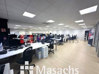 Location Bureau dans Taial - Germans Sabat. En girona