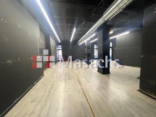 Lloguer Local Comercial a Ca n'Aurell. En terrassa