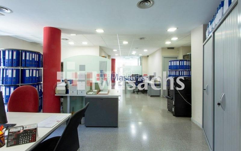 Foto dd82c487-d8b2-4132-9090-6c9fae40dc00. Alquiler local comercial en Barri del Centre Terrassa