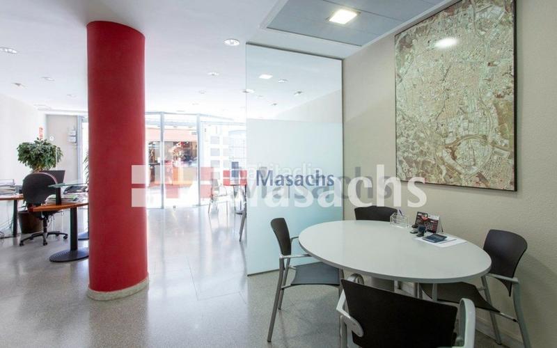 Foto 0b81c3f3-37ff-4dd6-a1ec-14baf44136cd. Location local commercial dans Barri del Centre Terrassa