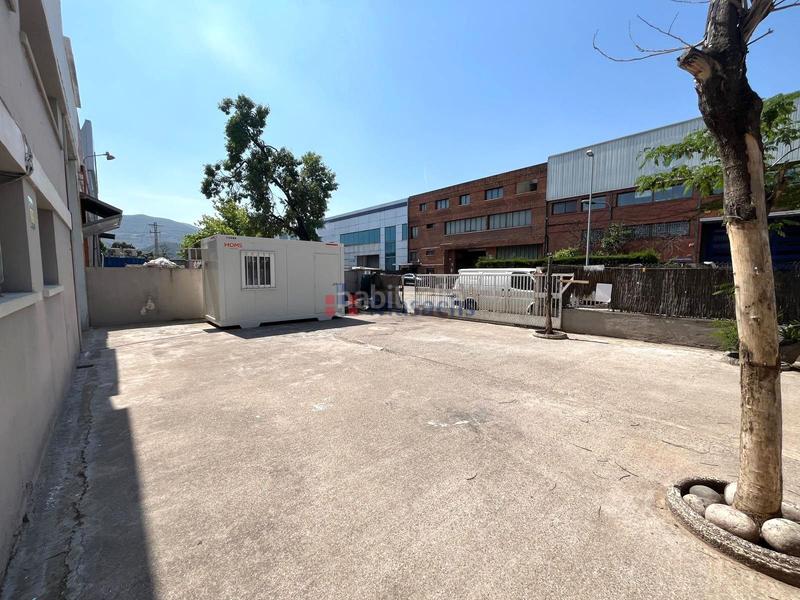 Foto 09114061-fe28-4c3f-9953-d2ea435ba3d6. Fabrikhalle in Sant Fost de Campsentelles