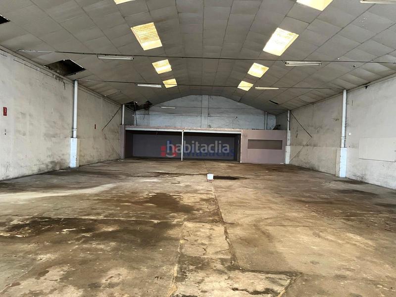 Foto 8d98045b-ca3b-4a73-a2a7-db1352cd9aa0. Fabrikhalle in Sant Fost de Campsentelles