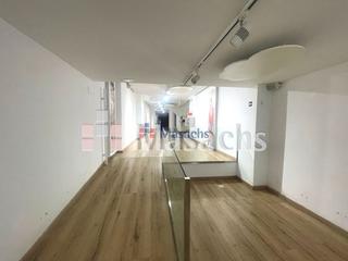 Lloguer Local Comercial a Barri del Centre. En terrassa