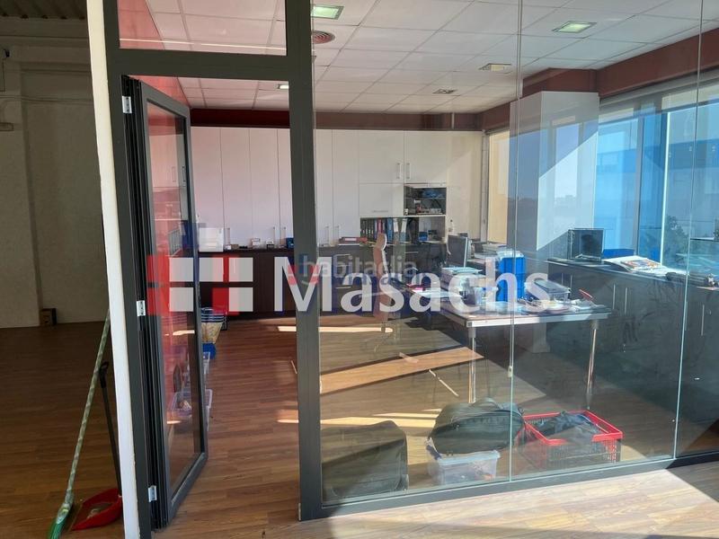 Foto 3b5391aa-22c1-4c05-a618-654bc29c83dd. Capannone industriale in Bonavista Badalona