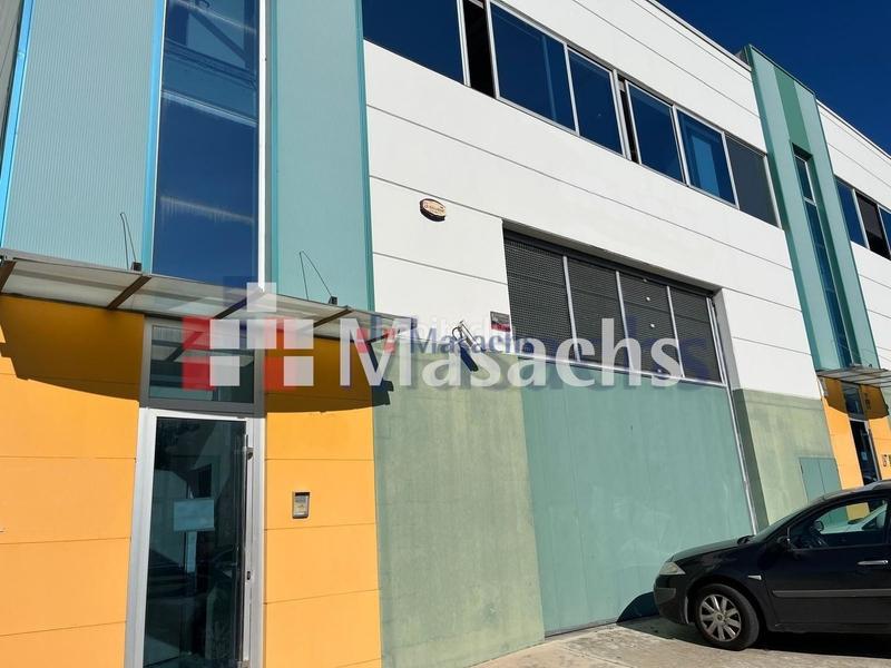 Foto a6af3589-c433-42b7-8361-3089561a3f12. Capannone industriale in Bonavista Badalona