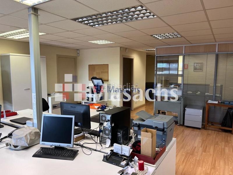 Foto 76e6e945-ddbd-40a7-844d-fb4b021225e7. Industrial building in Palau-solità i Plegamans