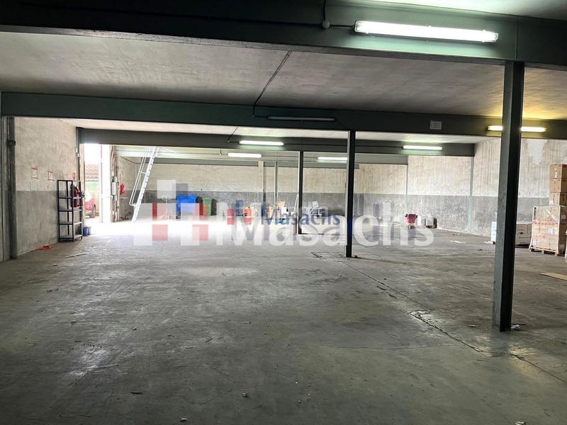 Foto cb98f9c0-7246-474c-9fc8-847618f31ecf. Industrial building in Palau-solità i Plegamans