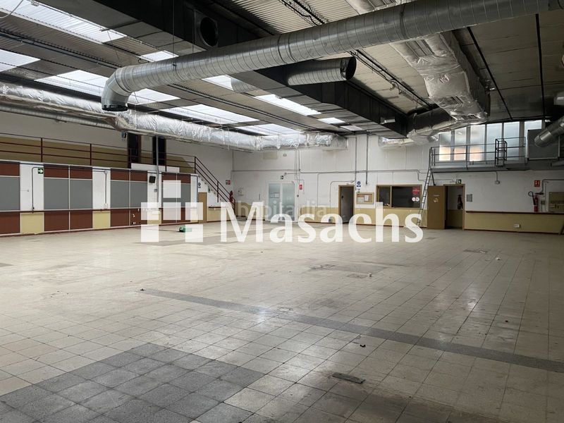 Foto cd0e37f3-dcde-4c01-b408-245228798bd2. Lloguer nau industrial a Les Arenes - La Grípia - Can Montllor Terrassa