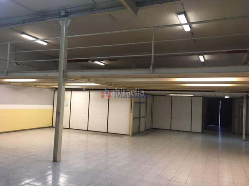 Foto 454209dc-5fef-4862-b3c9-26bec8f9e301. Nave industrial en Zona Industrial Rubí